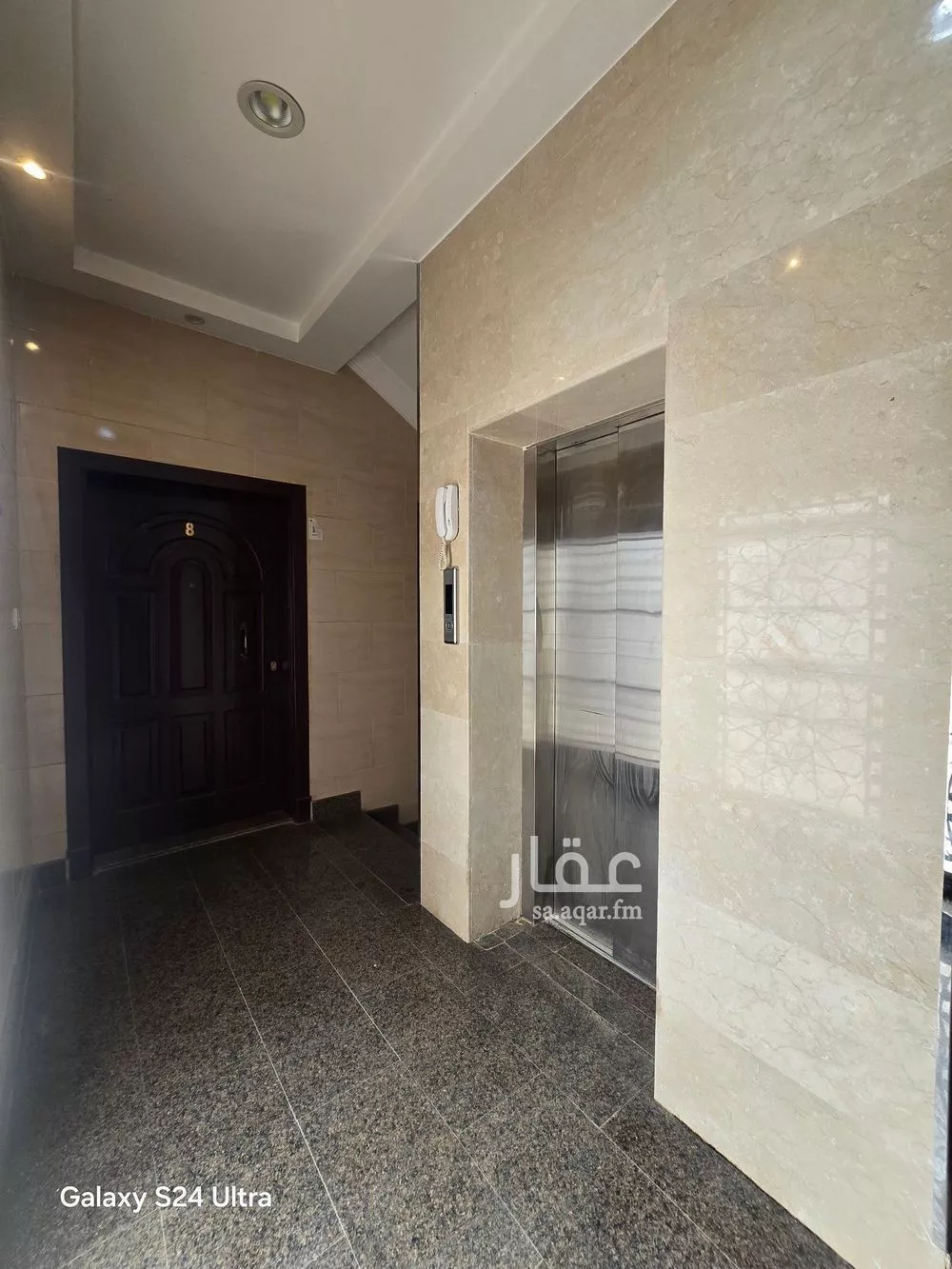 عمارة 552 م² في الفردوس 6