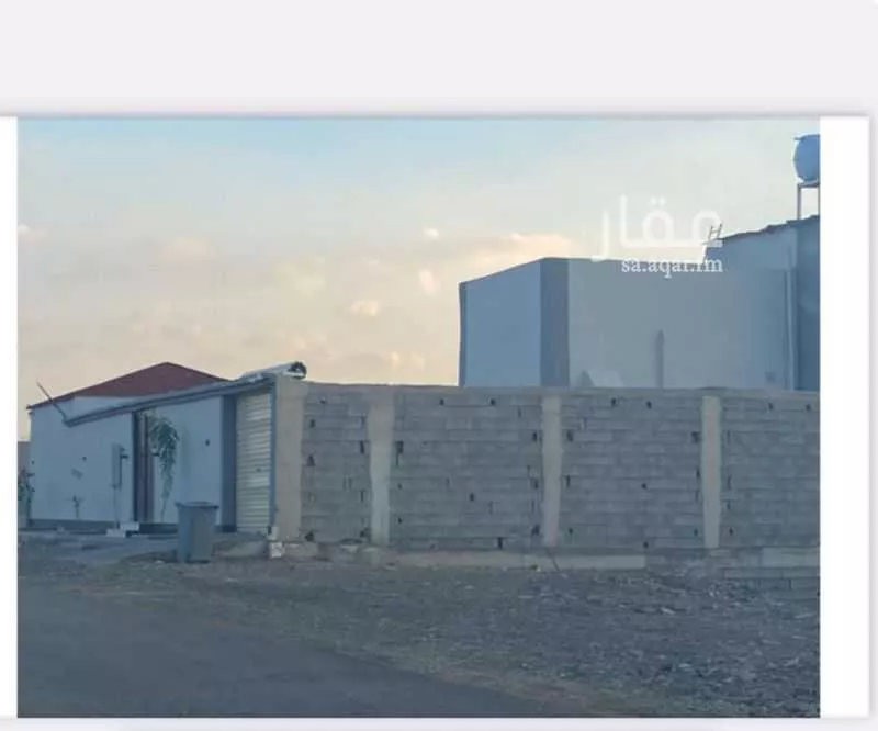 عمارة 750 م² في خاخ 4