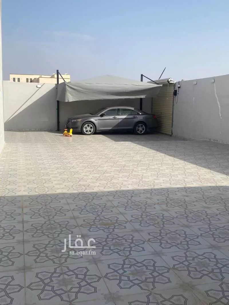 عمارة 750 م² في خاخ 5