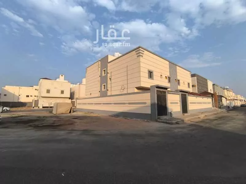 4 bedroom apartment in King Fahd 2