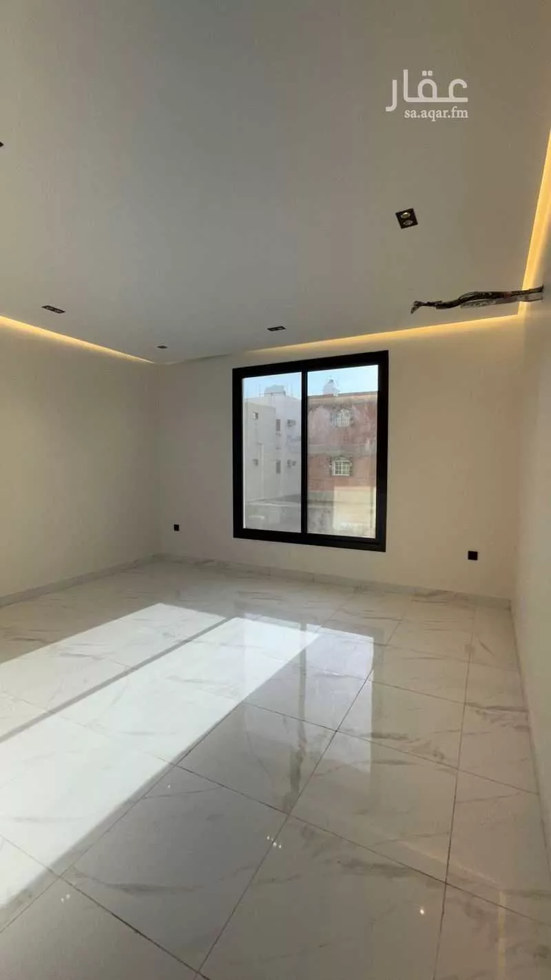 4 bedroom apartment in Batha Quraysh 2