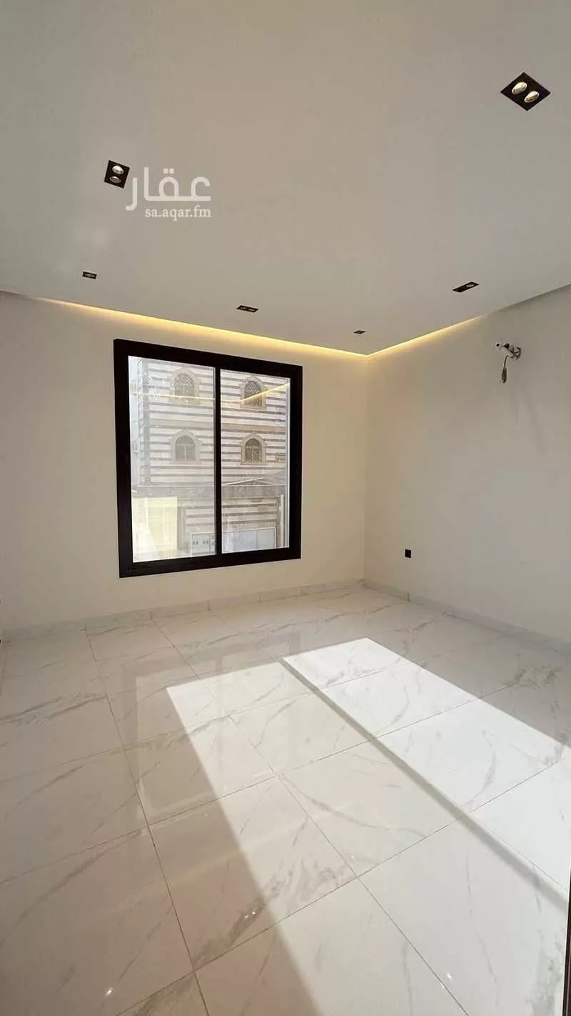 4 bedroom apartment in Batha Quraysh 3