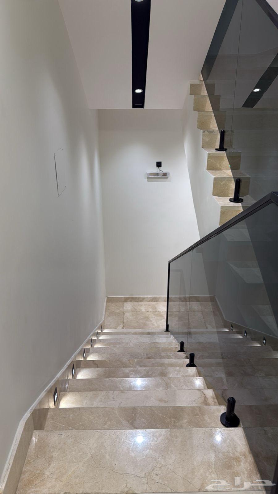2 bedroom apartment in Al Rimal 19