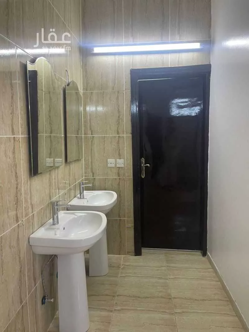 4 bedroom floor in Al Uraija Al Wusta 5