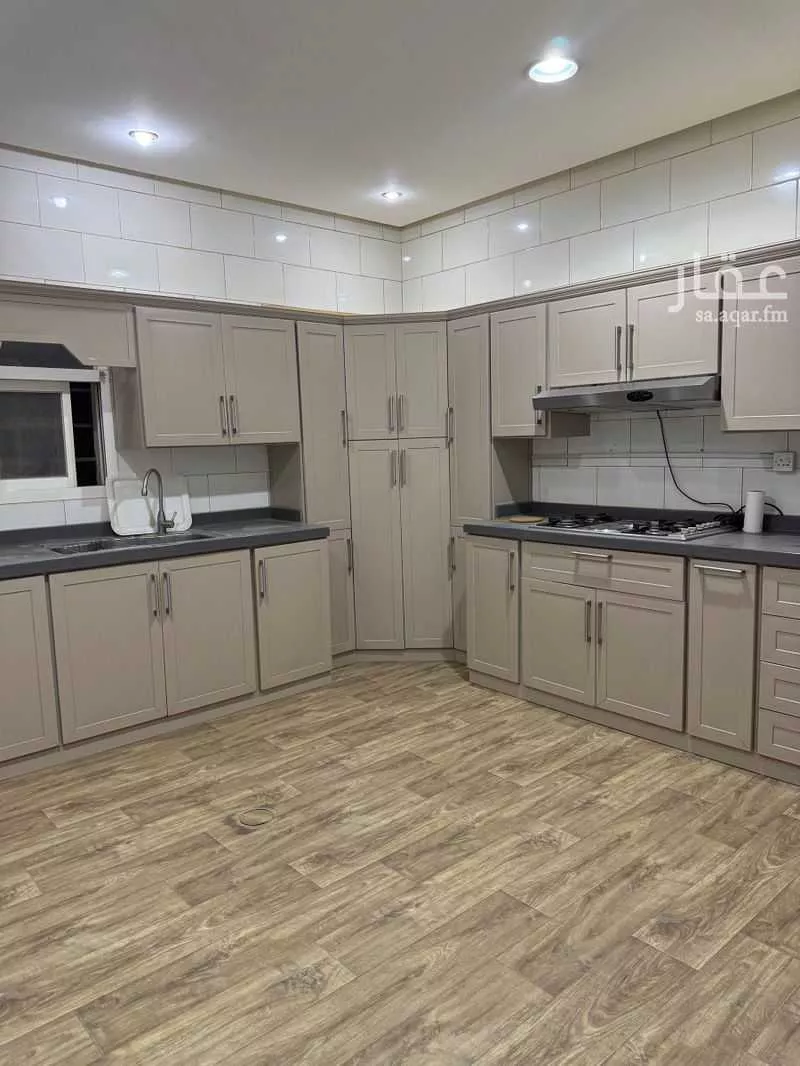 5 bedroom floor in Al Munsiyah 7