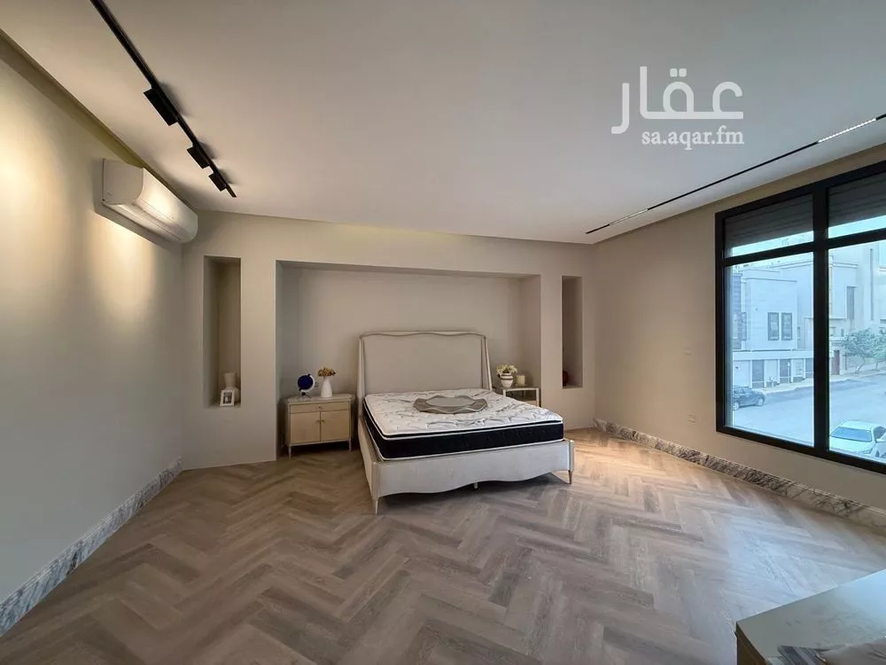فيلا 5 غرف في النرجس 18