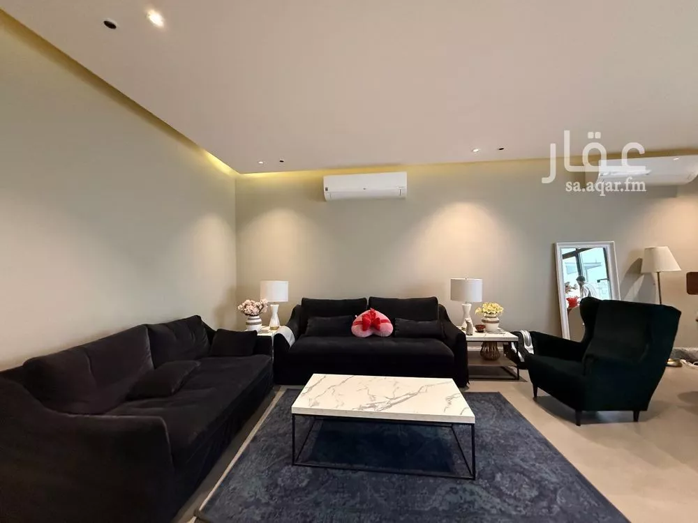 فيلا 5 غرف في النرجس 23