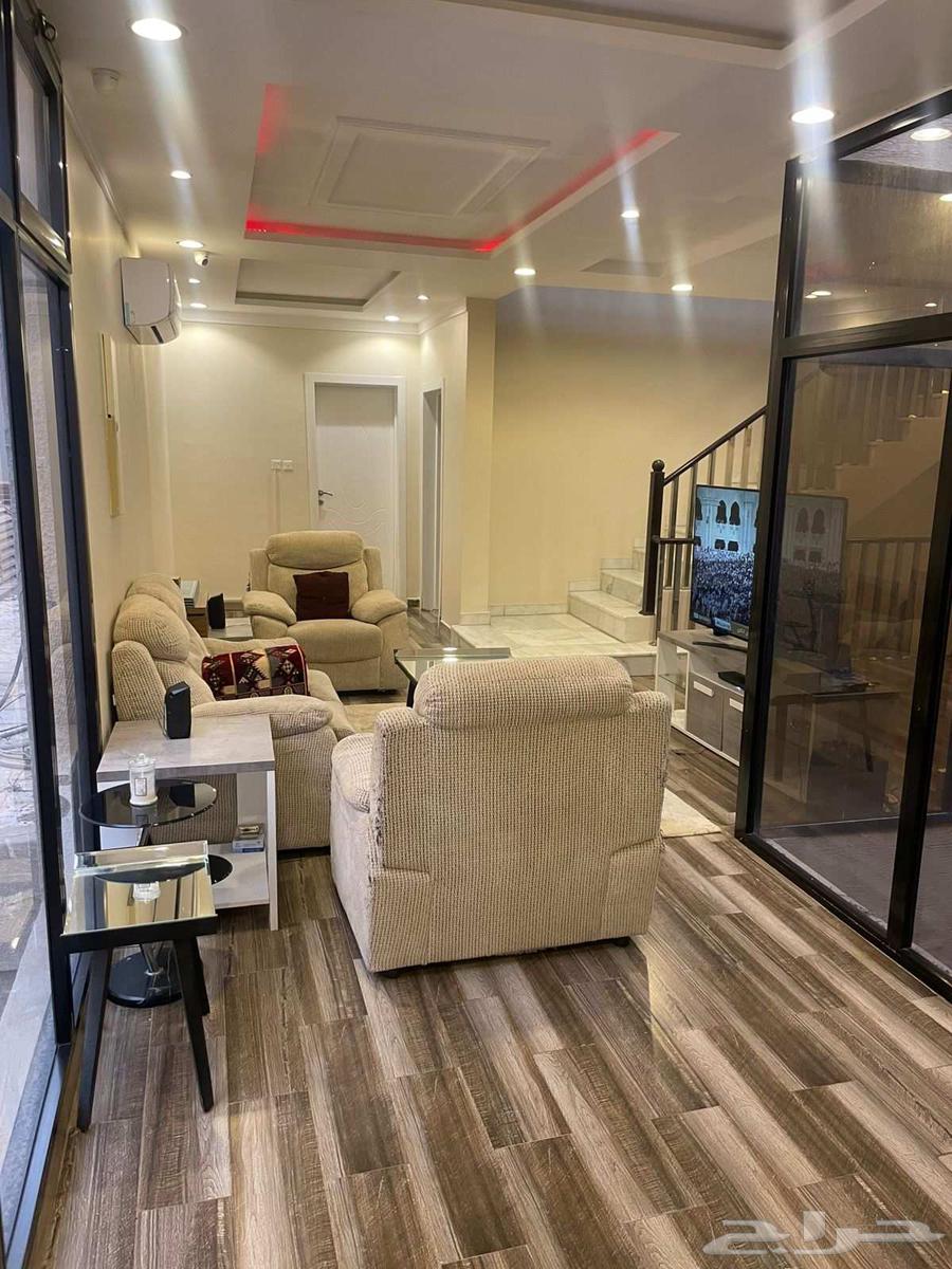 5 bedroom villa in Dhahrat Laban 7