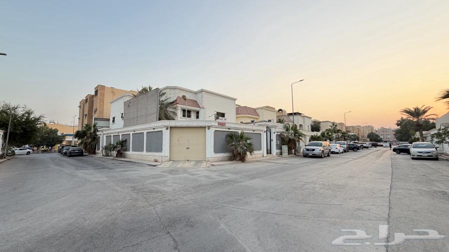 5 bedroom villa in King Faisal 2