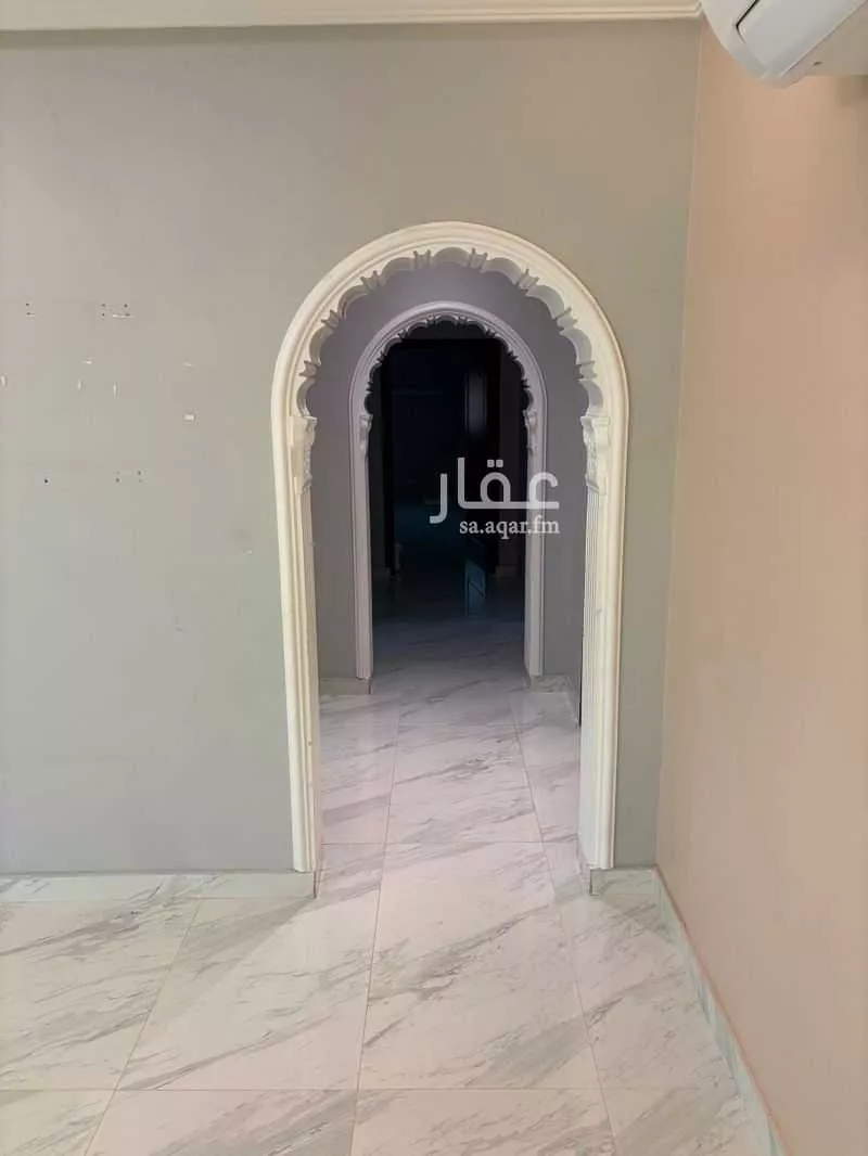 شقة 4 غرف في المرجان 2
