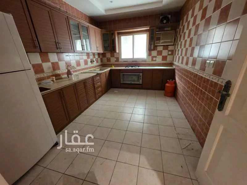4 bedroom apartment in Mishrifah 7
