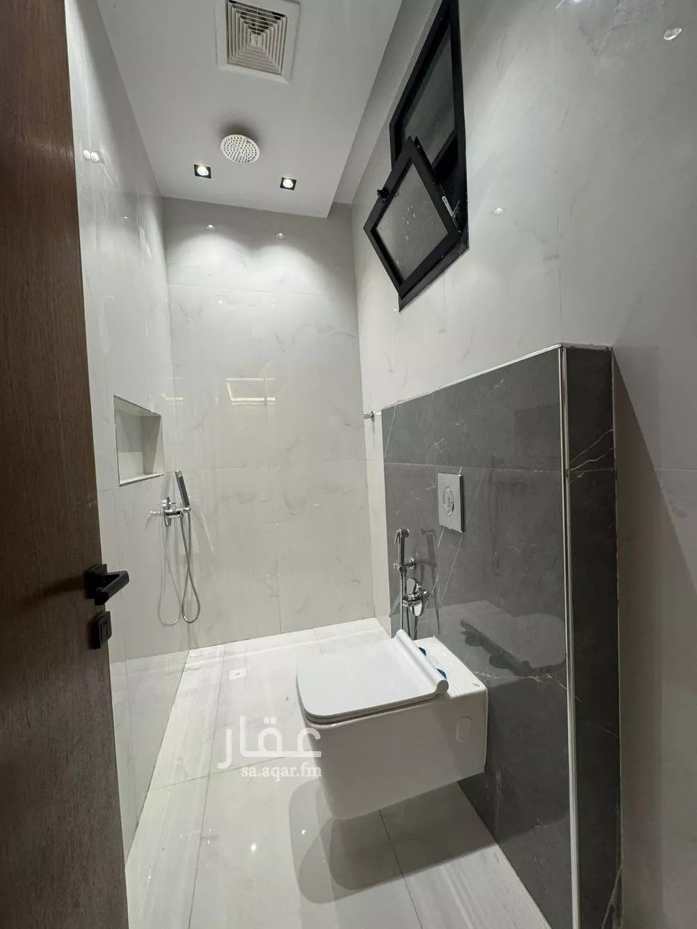 6 bedroom villa in Al Yarmouk, Riyadh 4