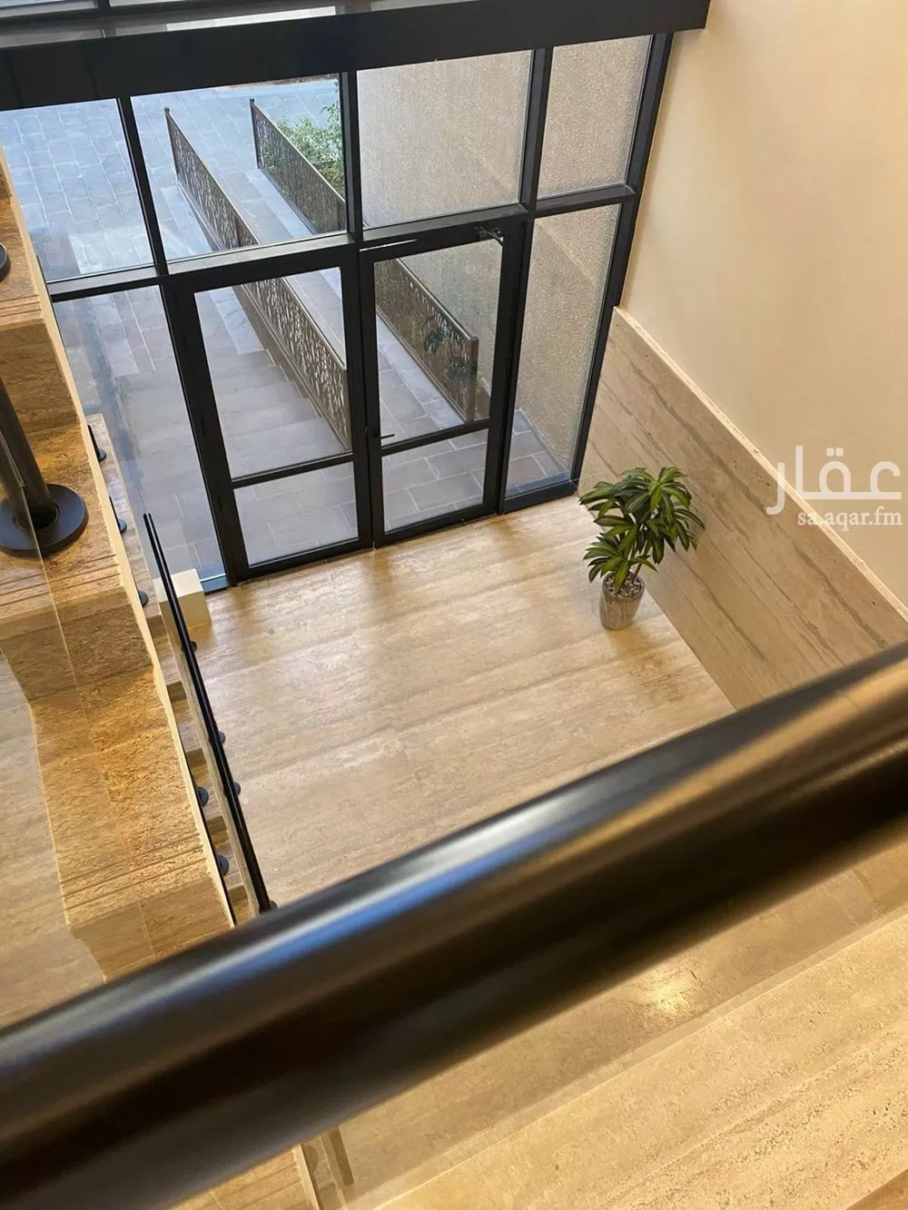 شقة 3 غرف في الملقا 8