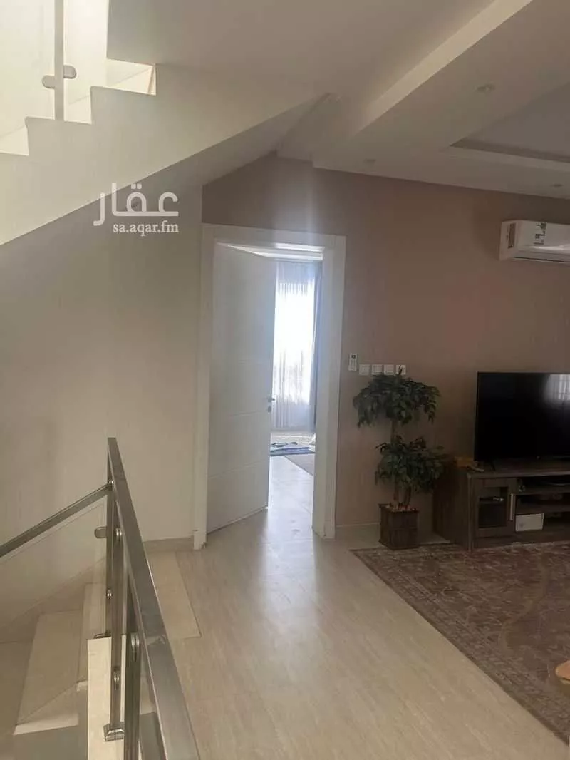 فيلا 6 غرف في العارض 5