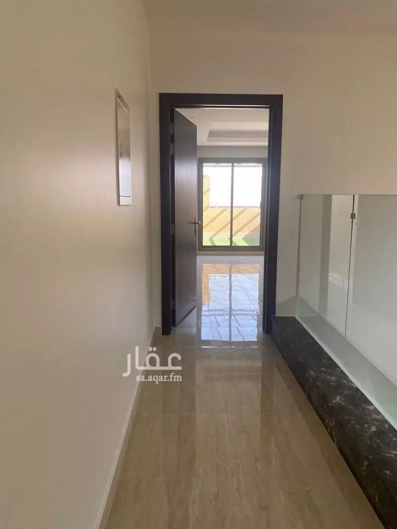 5 bedroom duplex in Hittin 4
