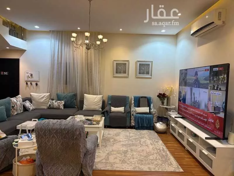 فيلا 8 غرف في الرمال 10