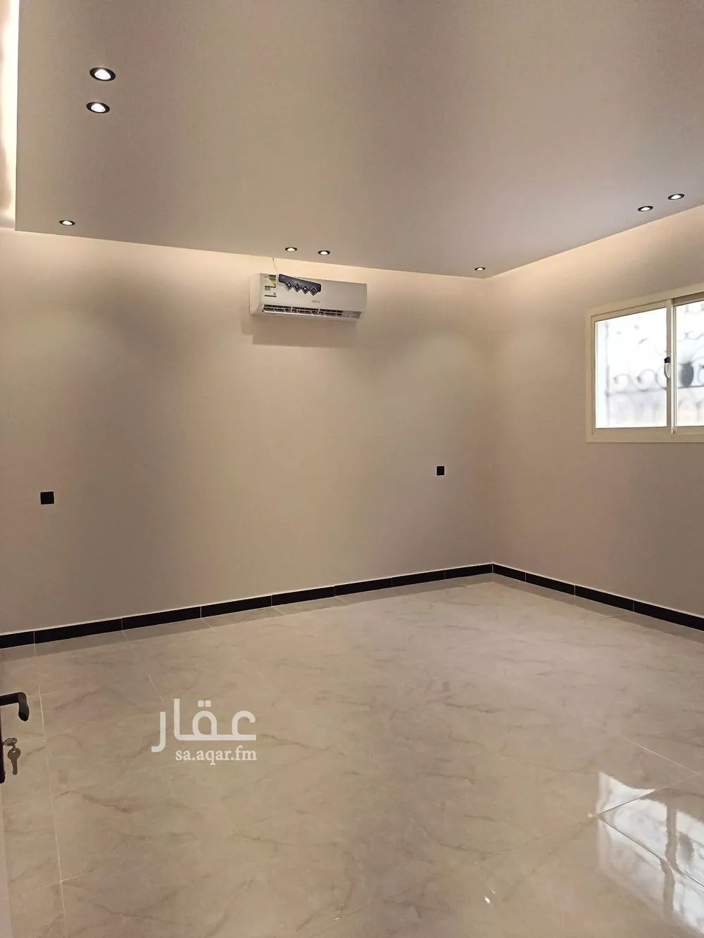 دور 1 غرف في العارض 6