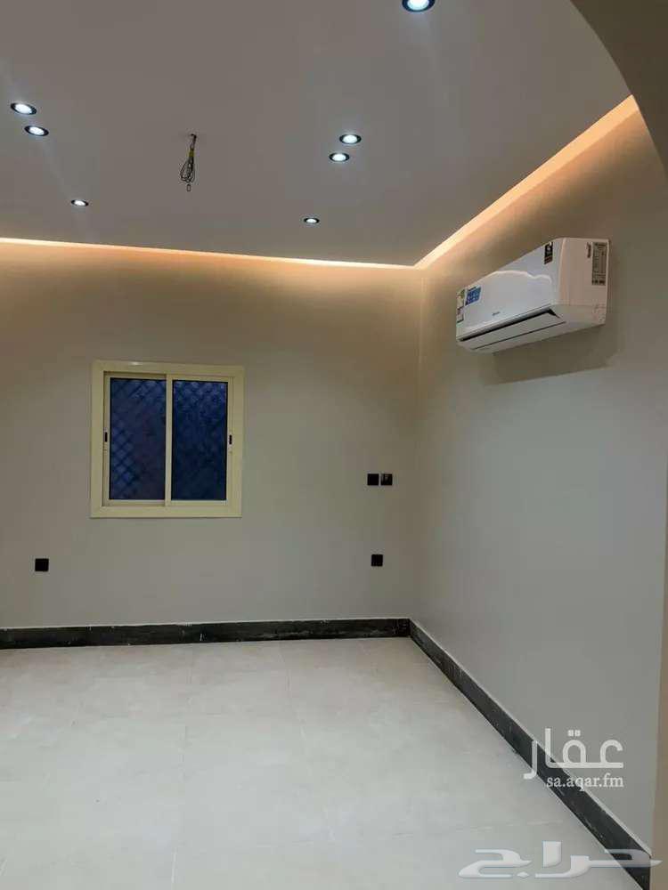 شقة 4 غرف في سكة الحديد 5