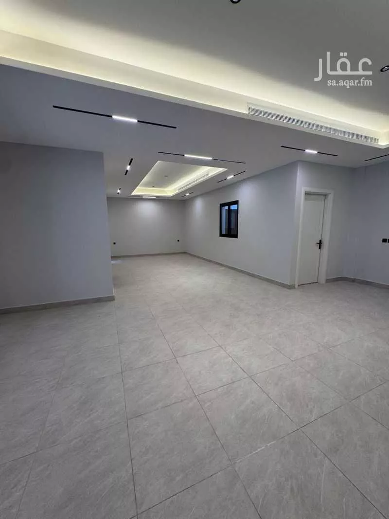8 bedroom villa in Al Rabie 5