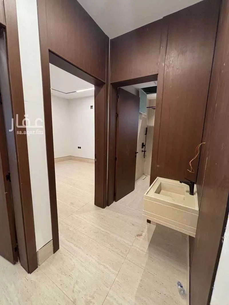 4 bedroom floor in Al Rimal 5