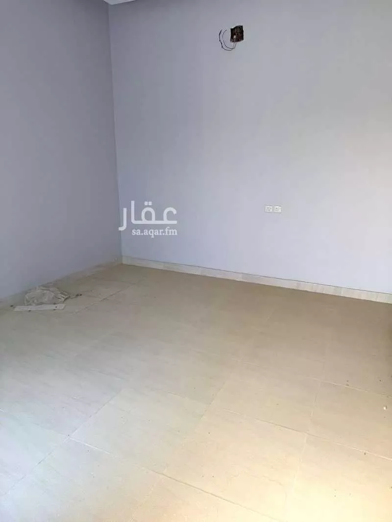 فيلا 11 غرف في عريض 10