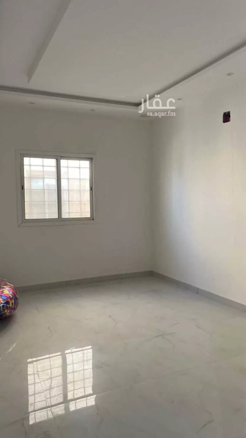 فيلا 8 غرف في العارض 5