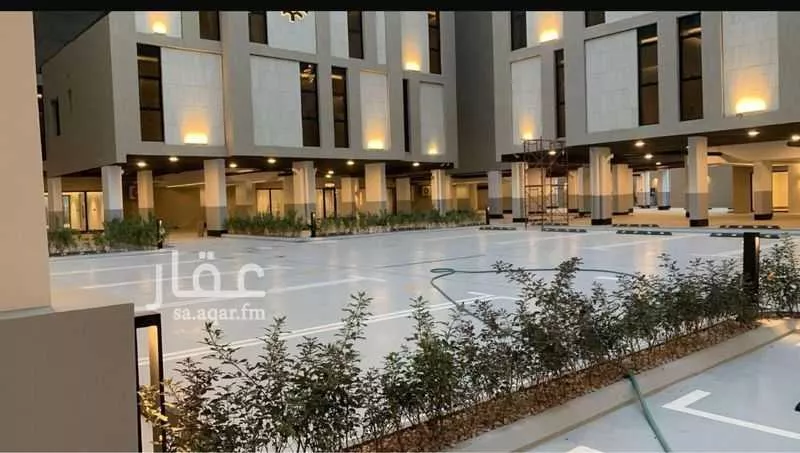 شقة 4 غرف في الحمرا 5