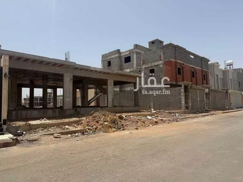 فيلا 5 غرف في الجامعة 3