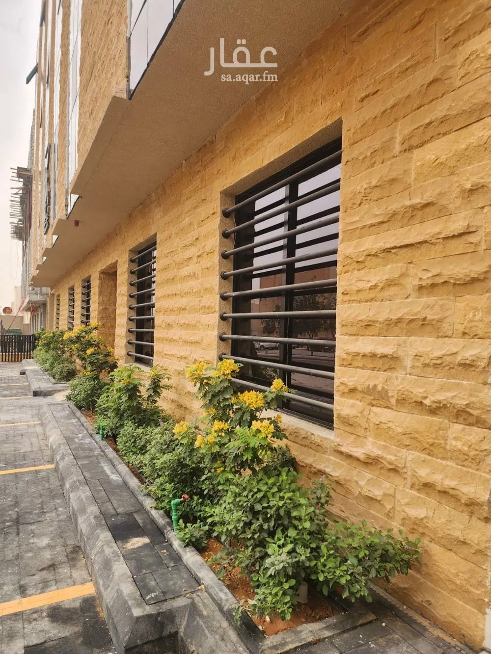 عمارة 97 م² في الروضة 7