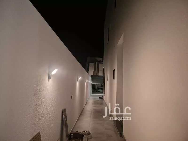 فيلا 4 غرف في السيف 3