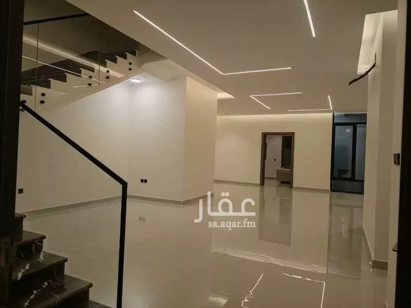 فيلا 4 غرف في السيف 6