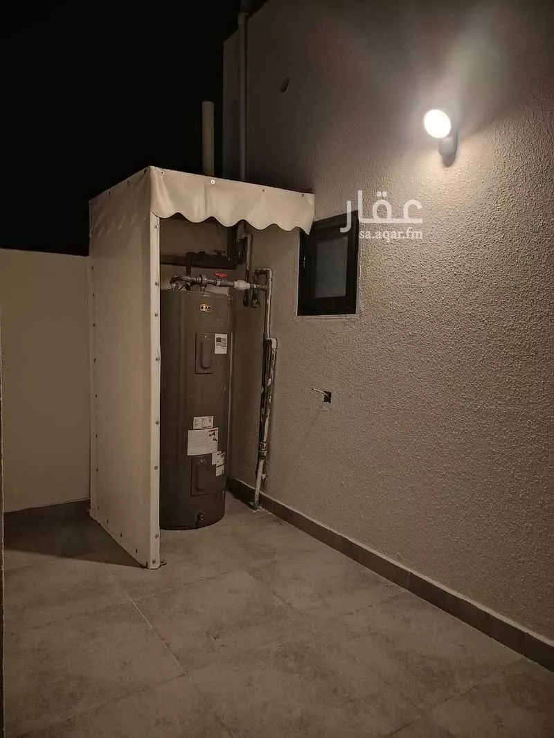 فيلا 4 غرف في السيف 9
