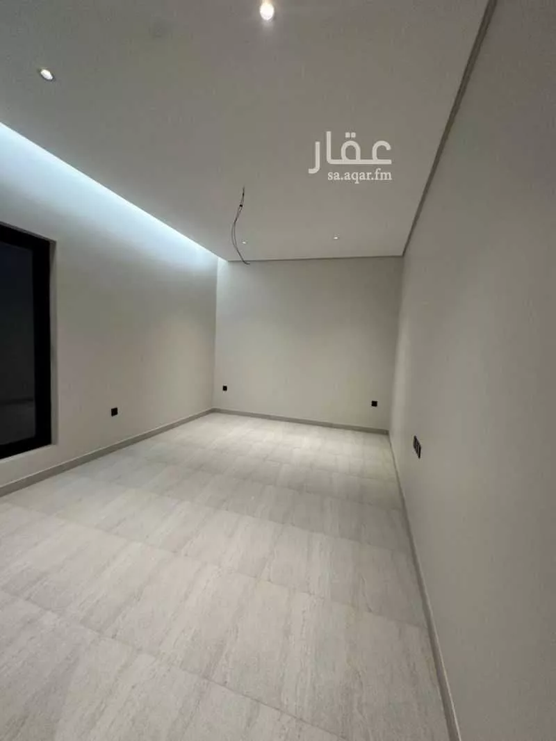 5 bedroom villa in Al Fanar 2
