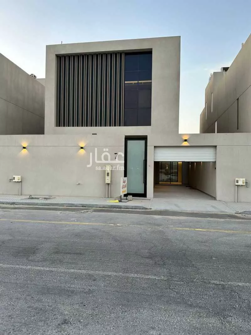5 bedroom villa in Al Fanar 5