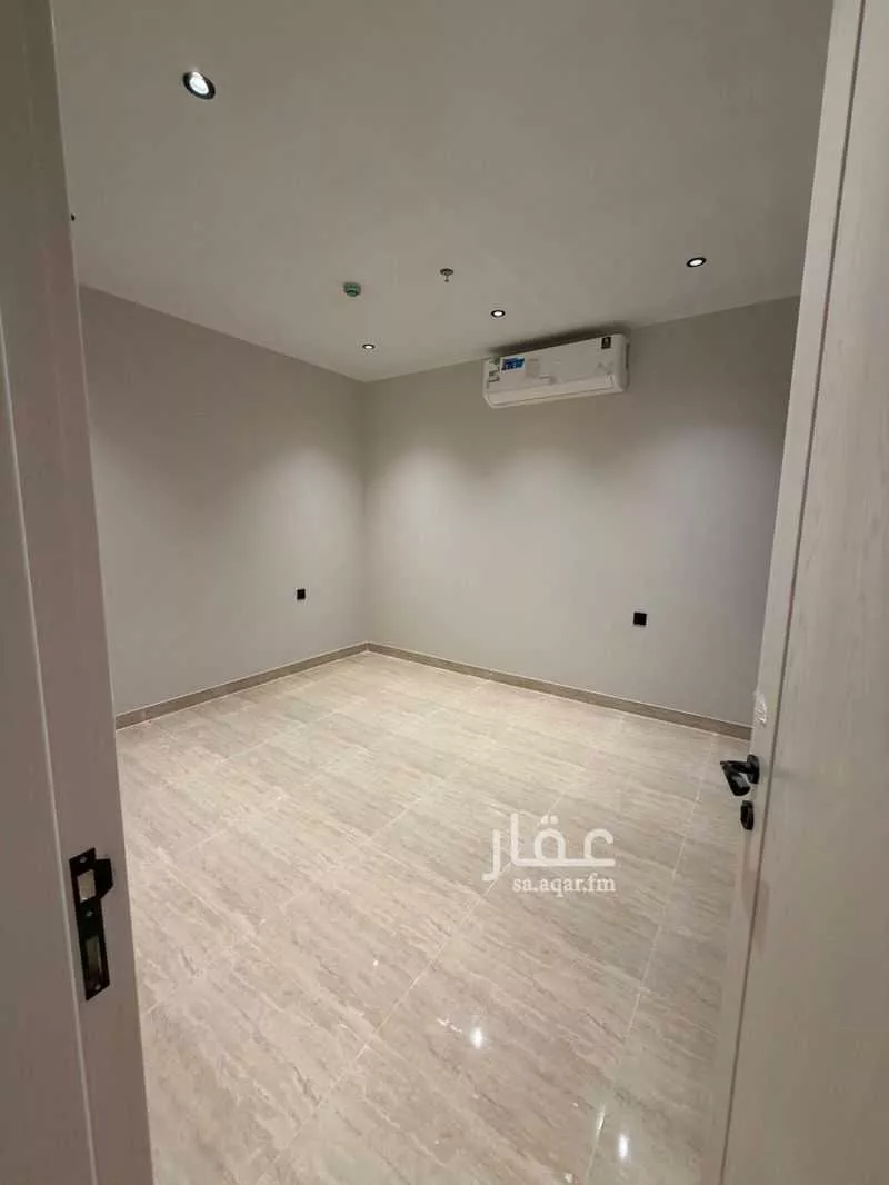 شقة 3 غرف في الحمرا 8