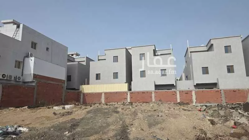 561 sqm land in Al Manarat 3