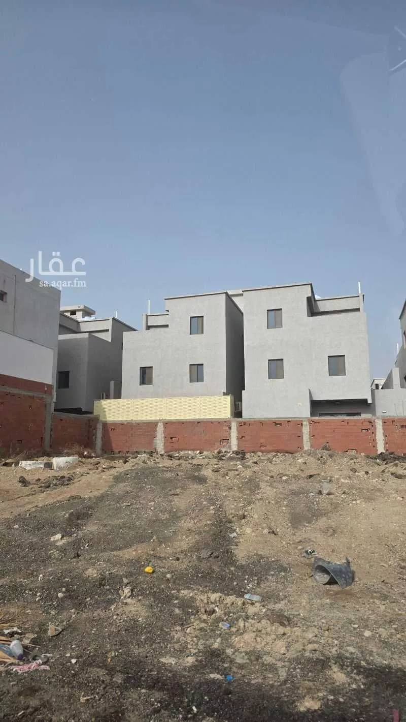 561 sqm land in Al Manarat 4