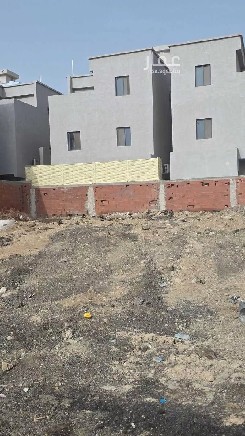 561 sqm land in Al Manarat 7