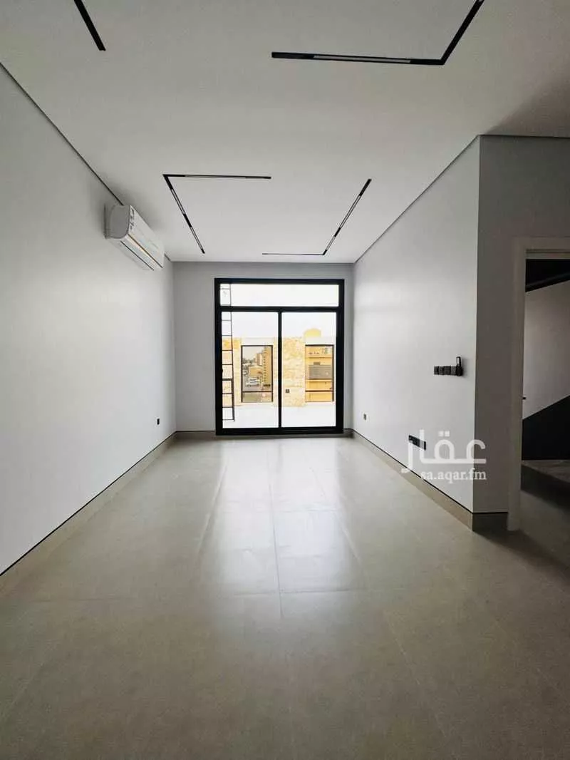3 bedroom floor in Al Aridh 4