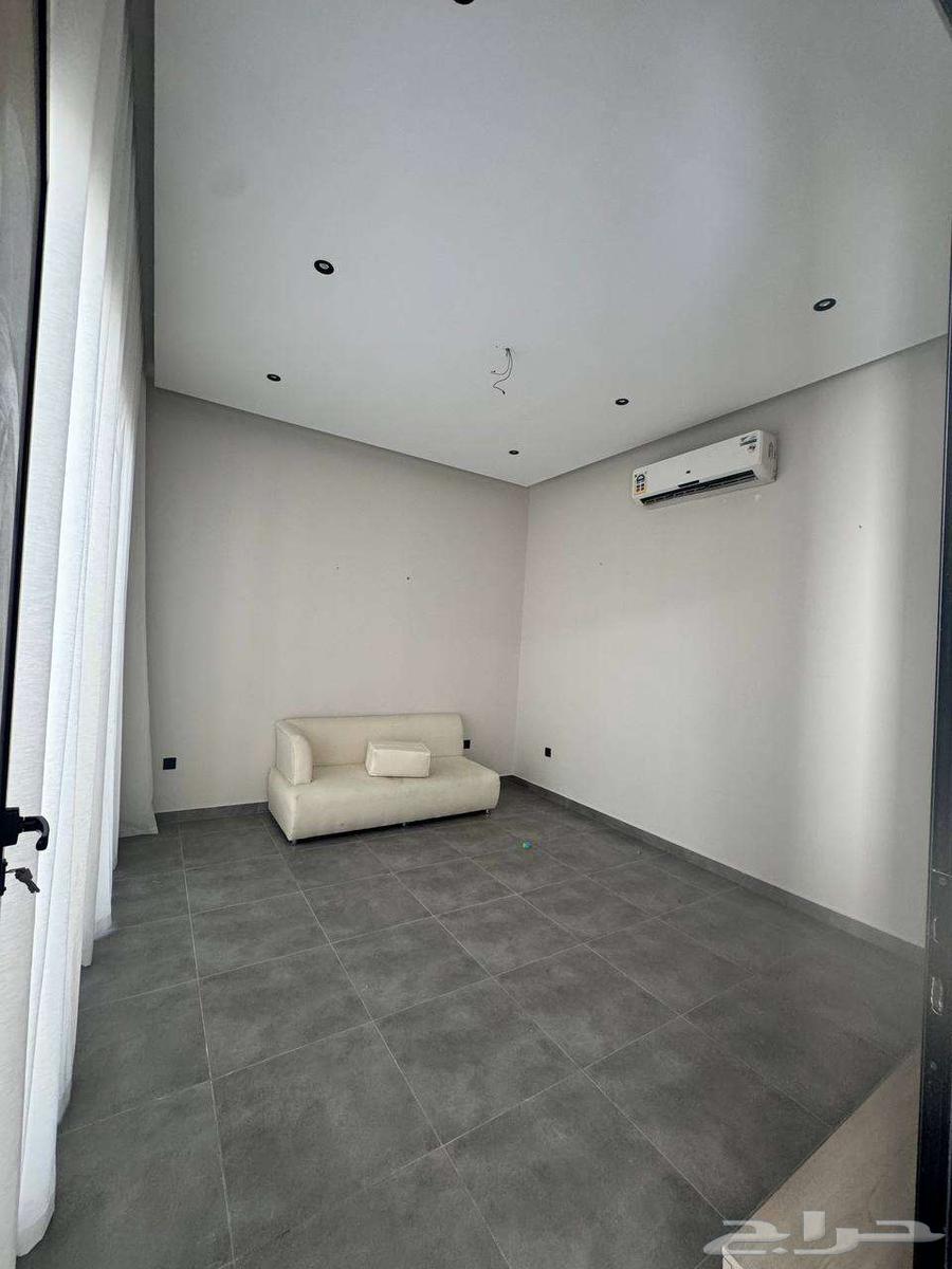 7 bedroom villa in Okaz 12