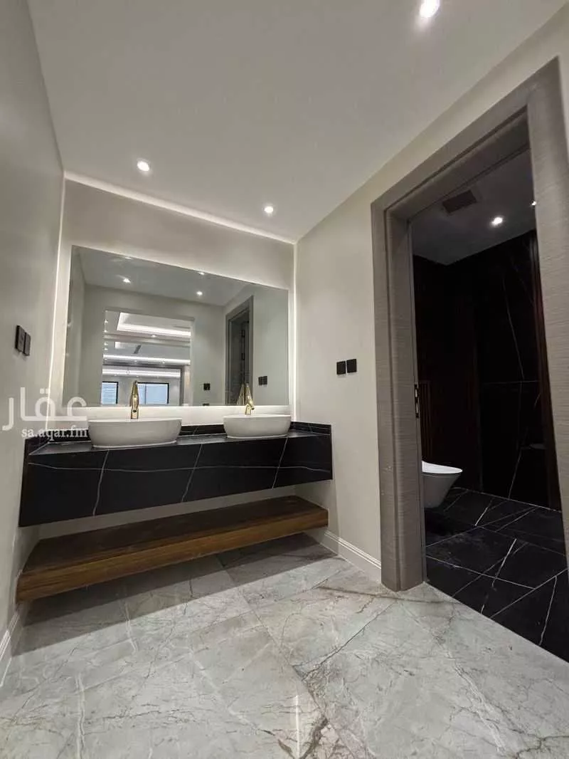 6 bedroom villa in Al Sharafiyah 11