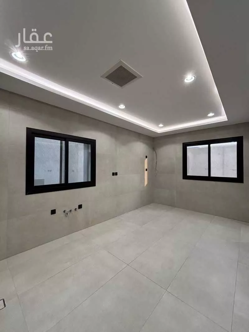 6 bedroom villa in Al Sharafiyah 14