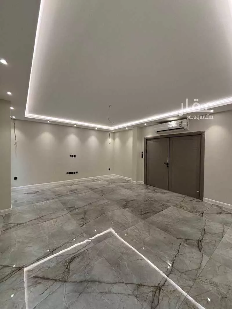 6 bedroom villa in Al Sharafiyah 15