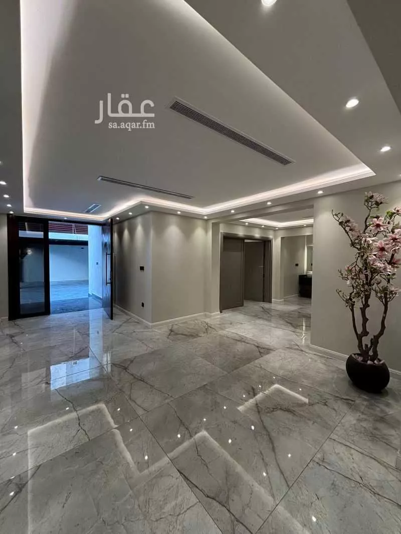 6 bedroom villa in Al Sharafiyah 16