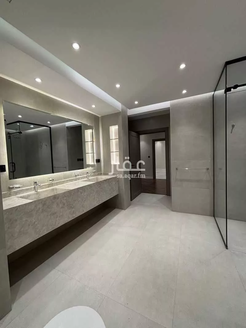 6 bedroom villa in Al Sharafiyah 20