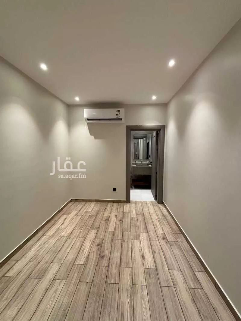 6 bedroom villa in Al Sharafiyah 29