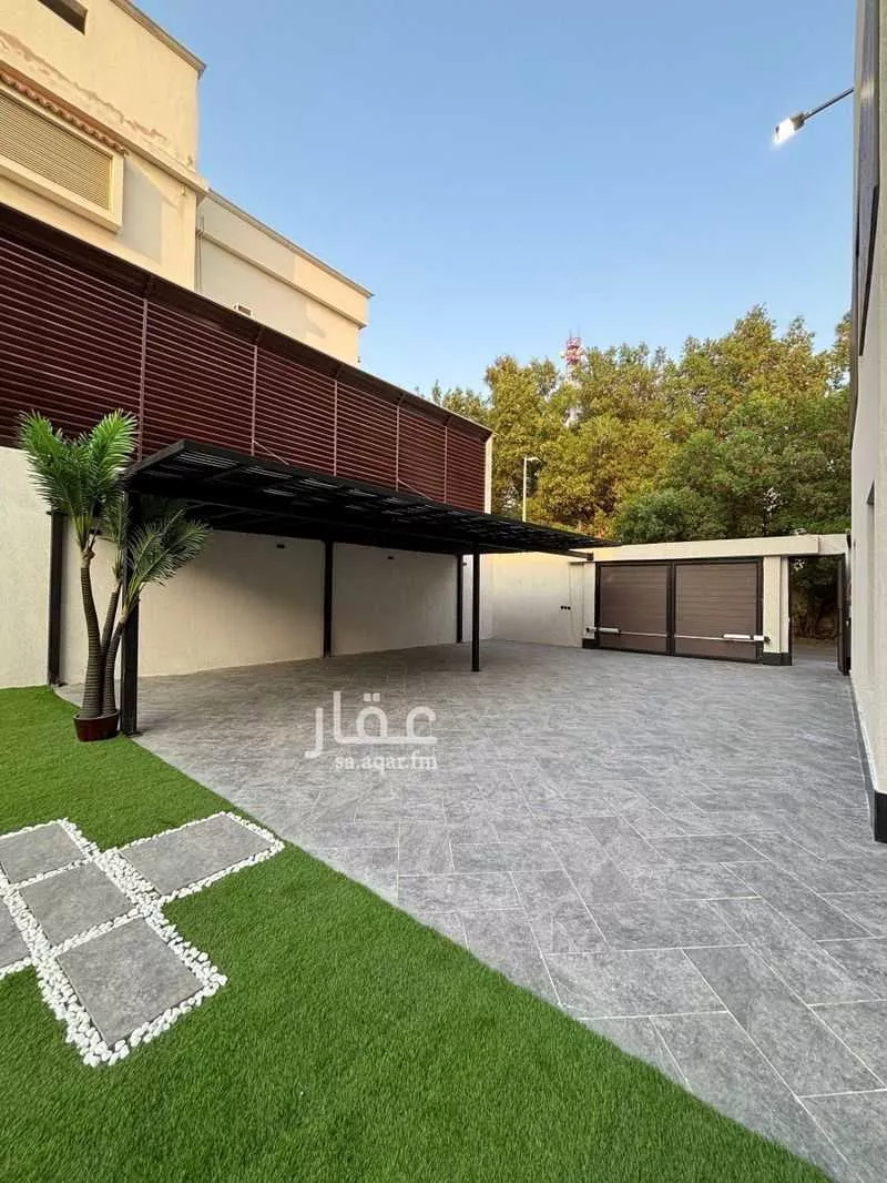 6 bedroom villa in Al Sharafiyah 4
