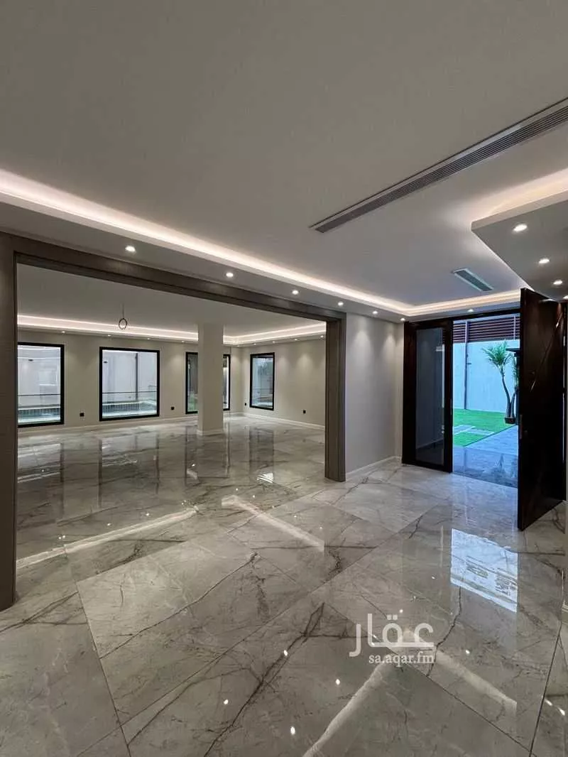 6 bedroom villa in Al Sharafiyah 8