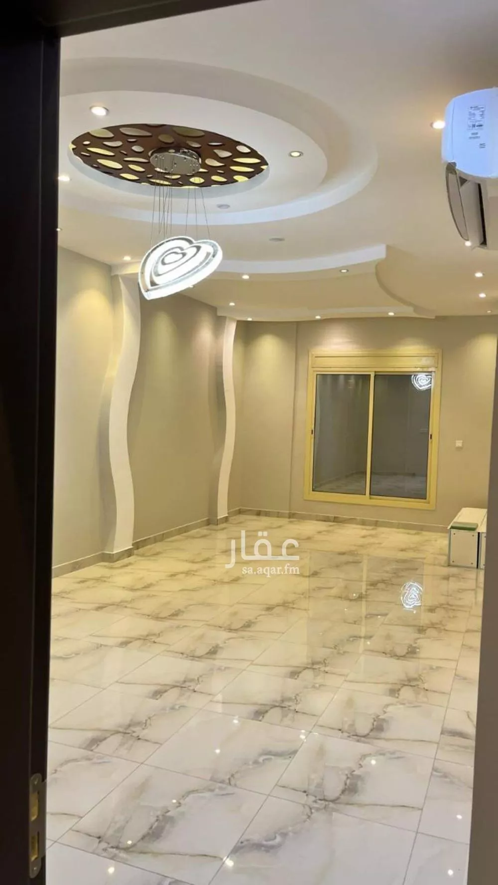 5 bedroom villa in Al Yaqout 11