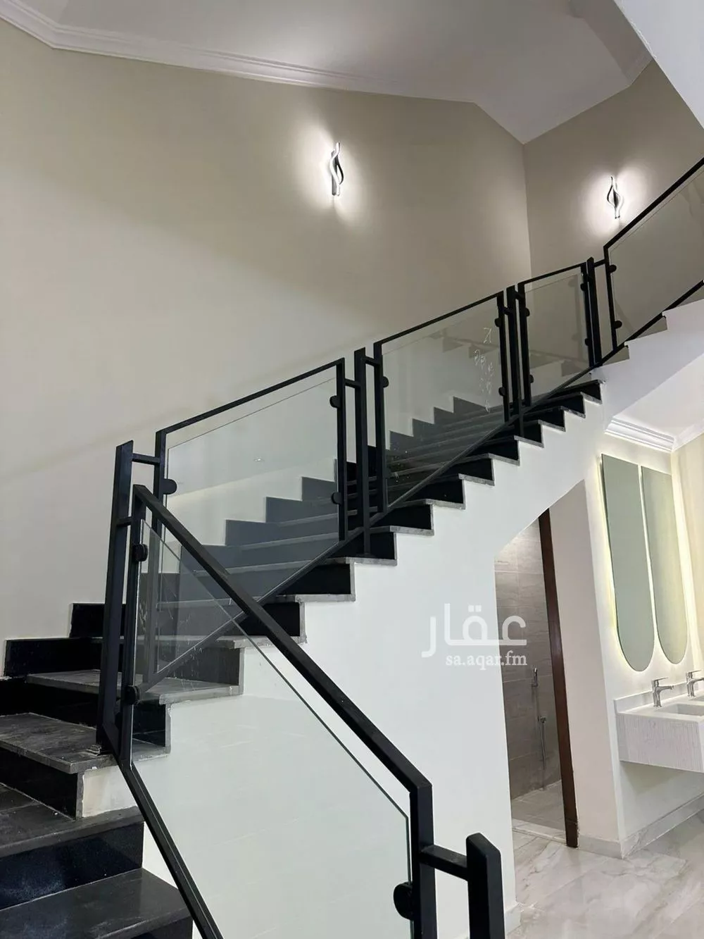 6 bedroom villa in Al Sawari 8